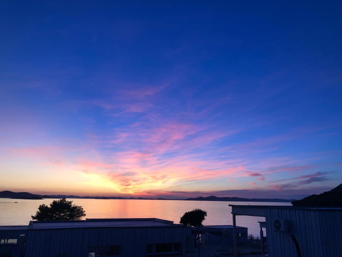 Buqez Eco Resort - Beachfront 20 & House 42 드라게 외부 사진