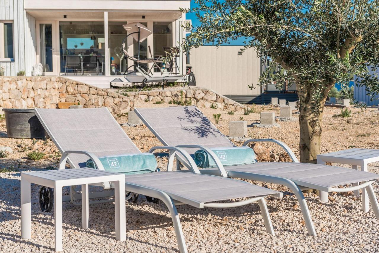 Buqez Eco Resort - Beachfront 20 & House 42 드라게 외부 사진
