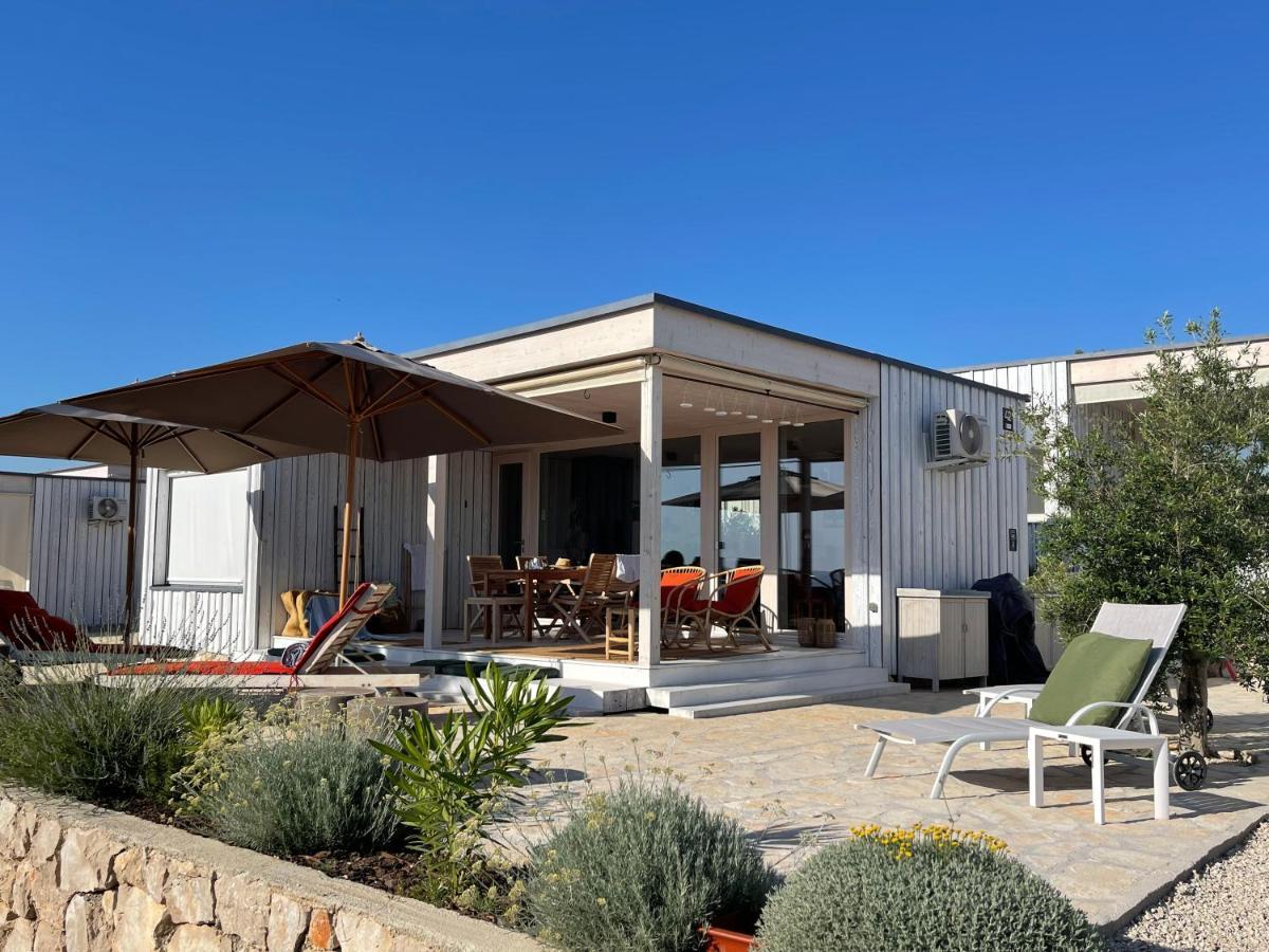 Buqez Eco Resort - Beachfront 20 & House 42 드라게 외부 사진