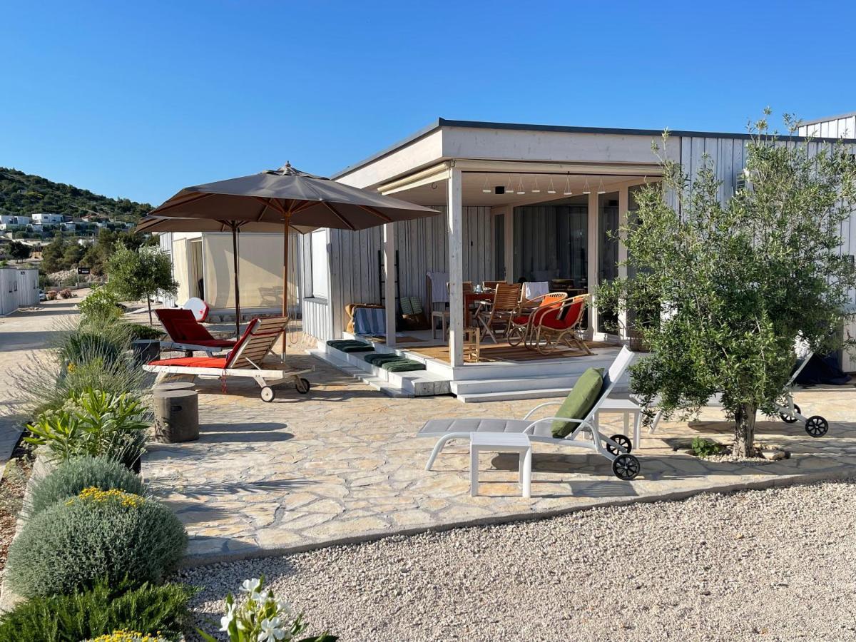 Buqez Eco Resort - Beachfront 20 & House 42 드라게 외부 사진