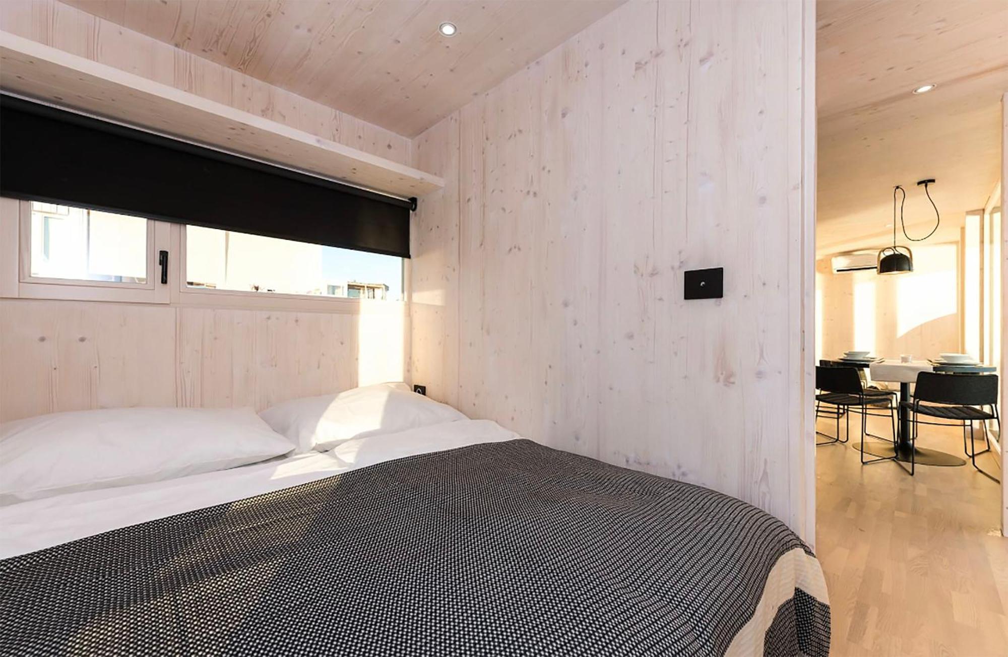 Buqez Eco Resort - Beachfront 20 & House 42 드라게 객실 사진