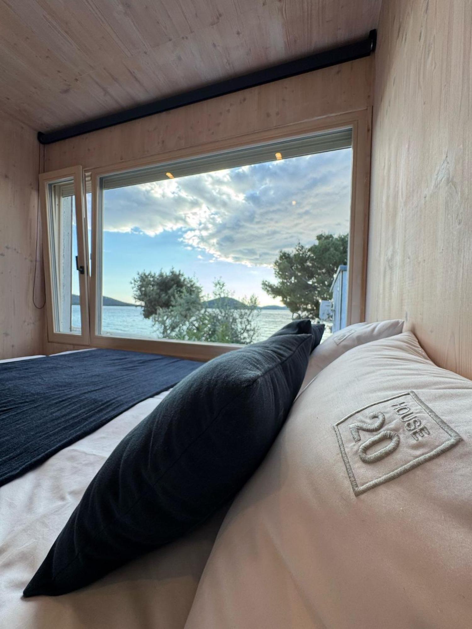 Buqez Eco Resort - Beachfront 20 & House 42 드라게 외부 사진