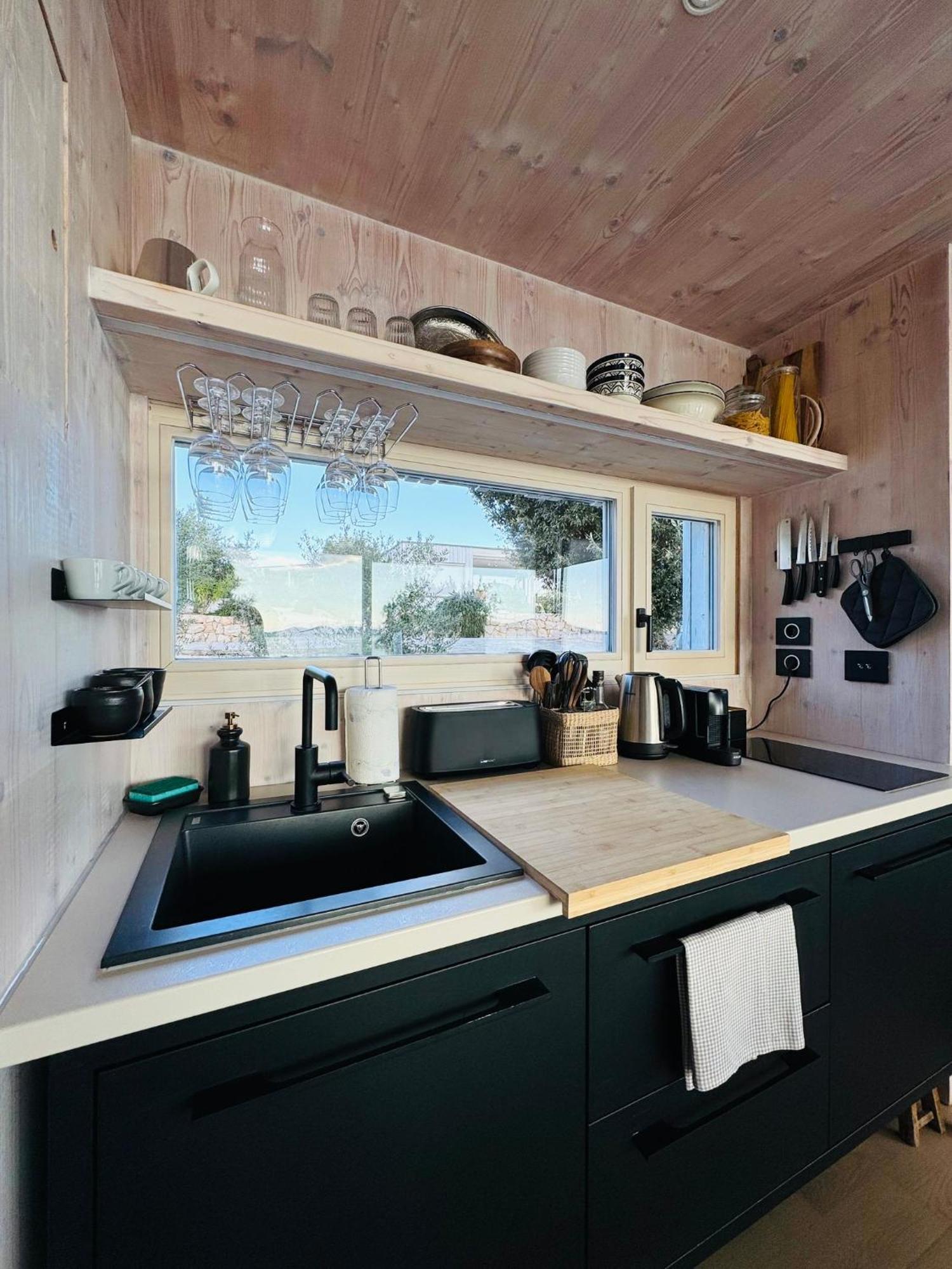 Buqez Eco Resort - Beachfront 20 & House 42 드라게 외부 사진
