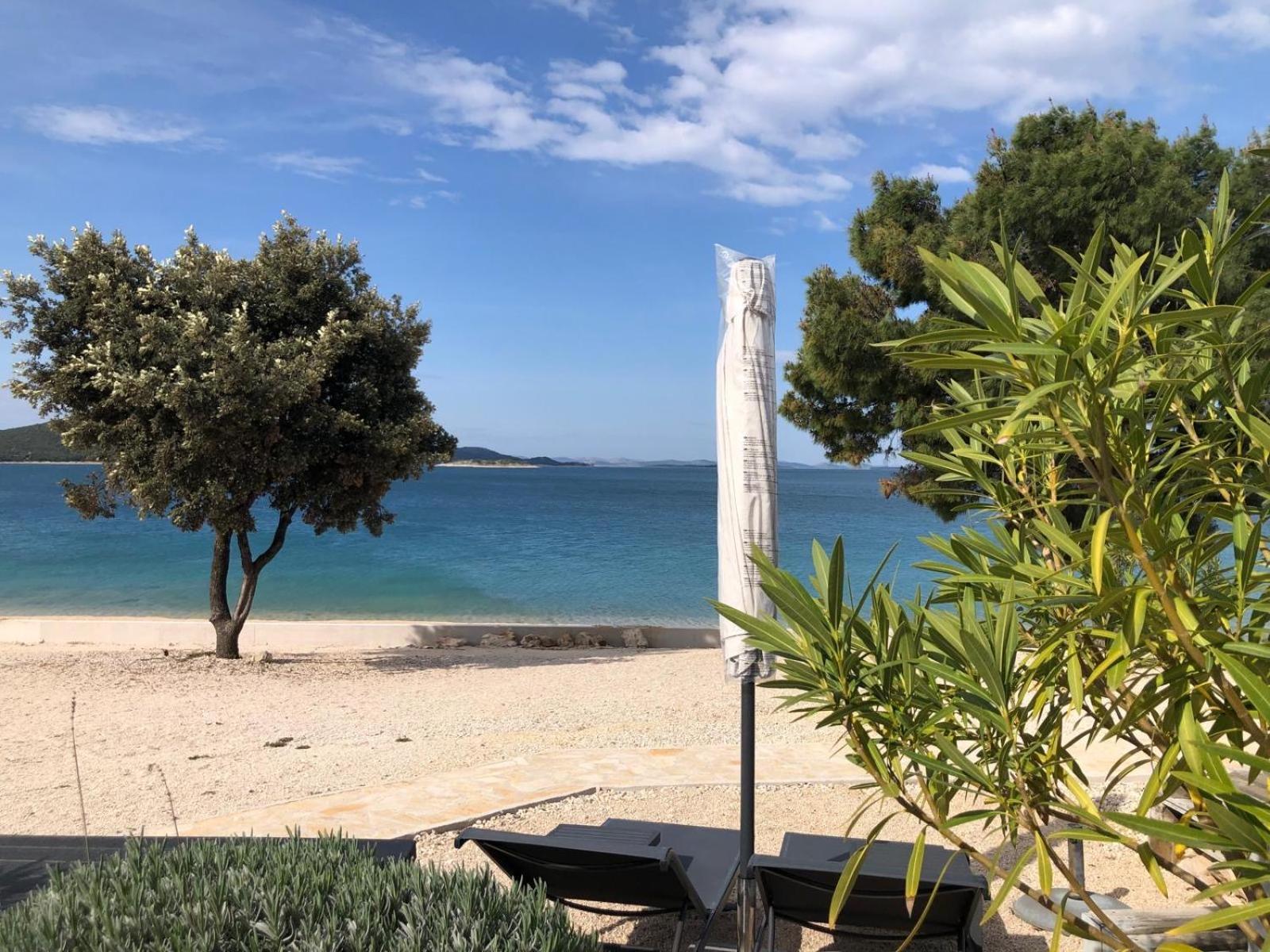 Buqez Eco Resort - Beachfront 20 & House 42 드라게 외부 사진